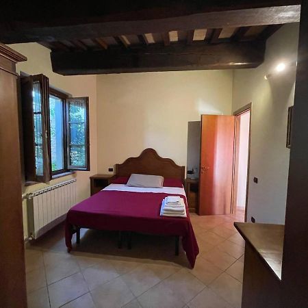 Residenza Il Falchetto Ассизи Экстерьер фото